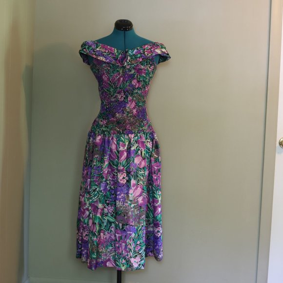 Vintage | Taffeta Floral Tea Dress - Picture 9 of 14